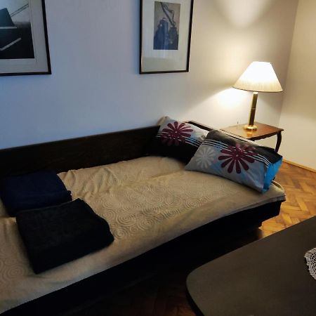 Vintage Apartment In The Center Of Novi Sad Extérieur photo