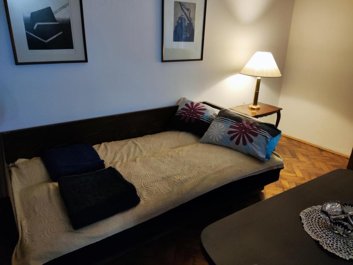 Vintage Apartment In The Center Of Novi Sad Extérieur photo